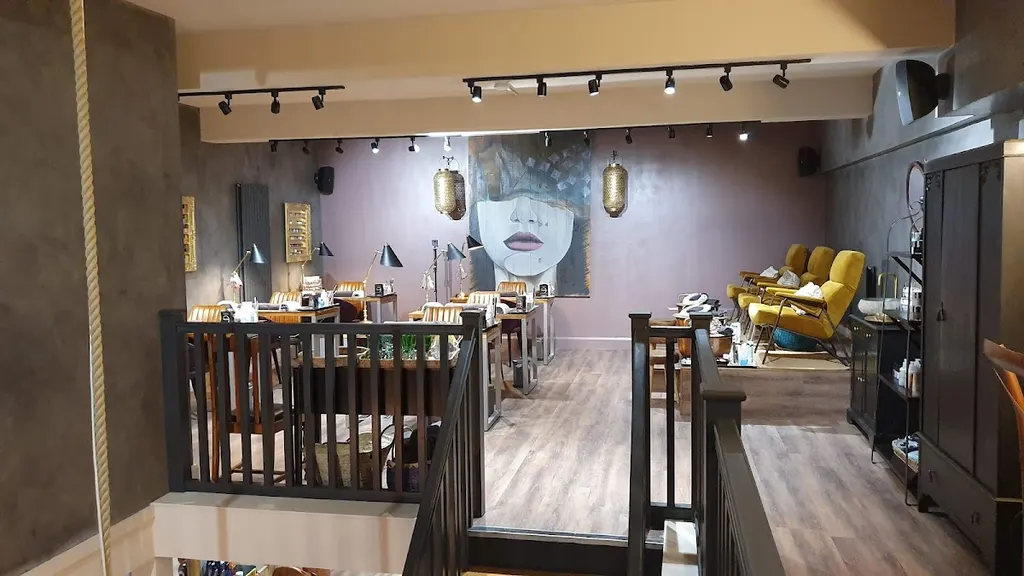 The Colour Palette Salon — Hairdresser in Crowthorne